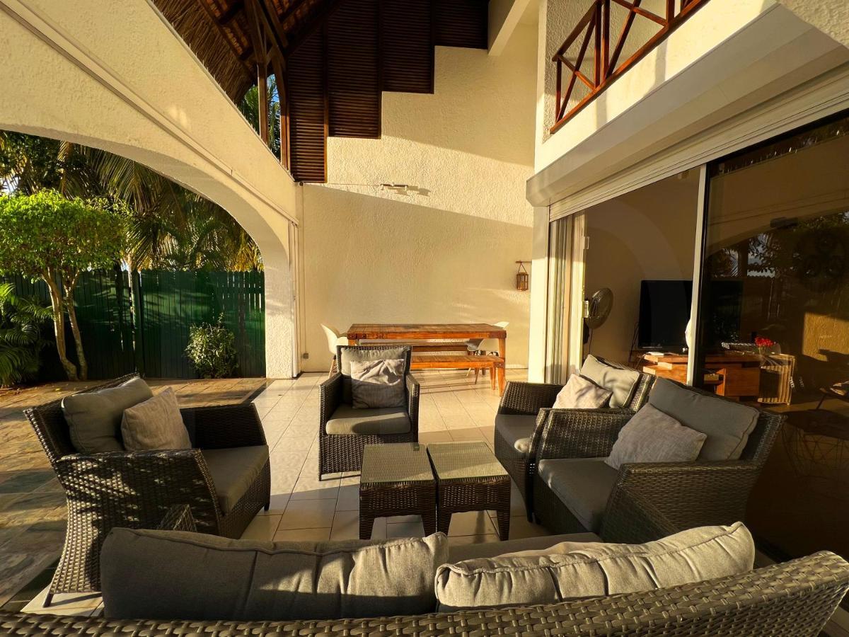 Caro'S Beachfront Trou aux Biches Exterior foto